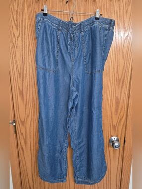 Torrid Light Wash Denim High Waist Pants